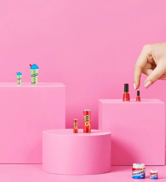 5 Surprise Mini Brands Series 4