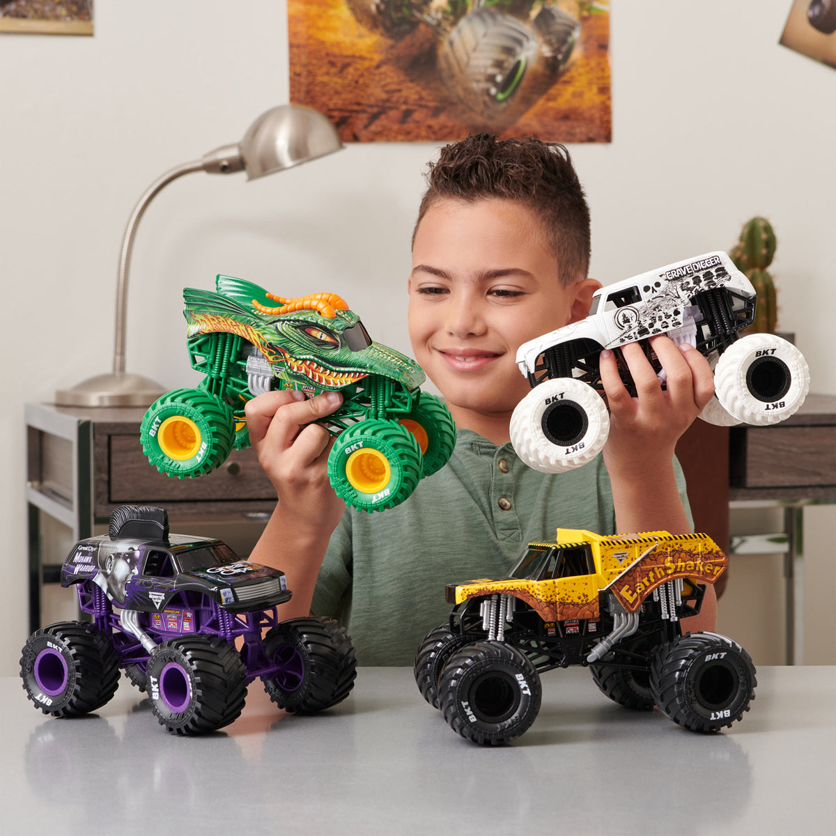 Monster Jam 1:24 Batman Monster Truck