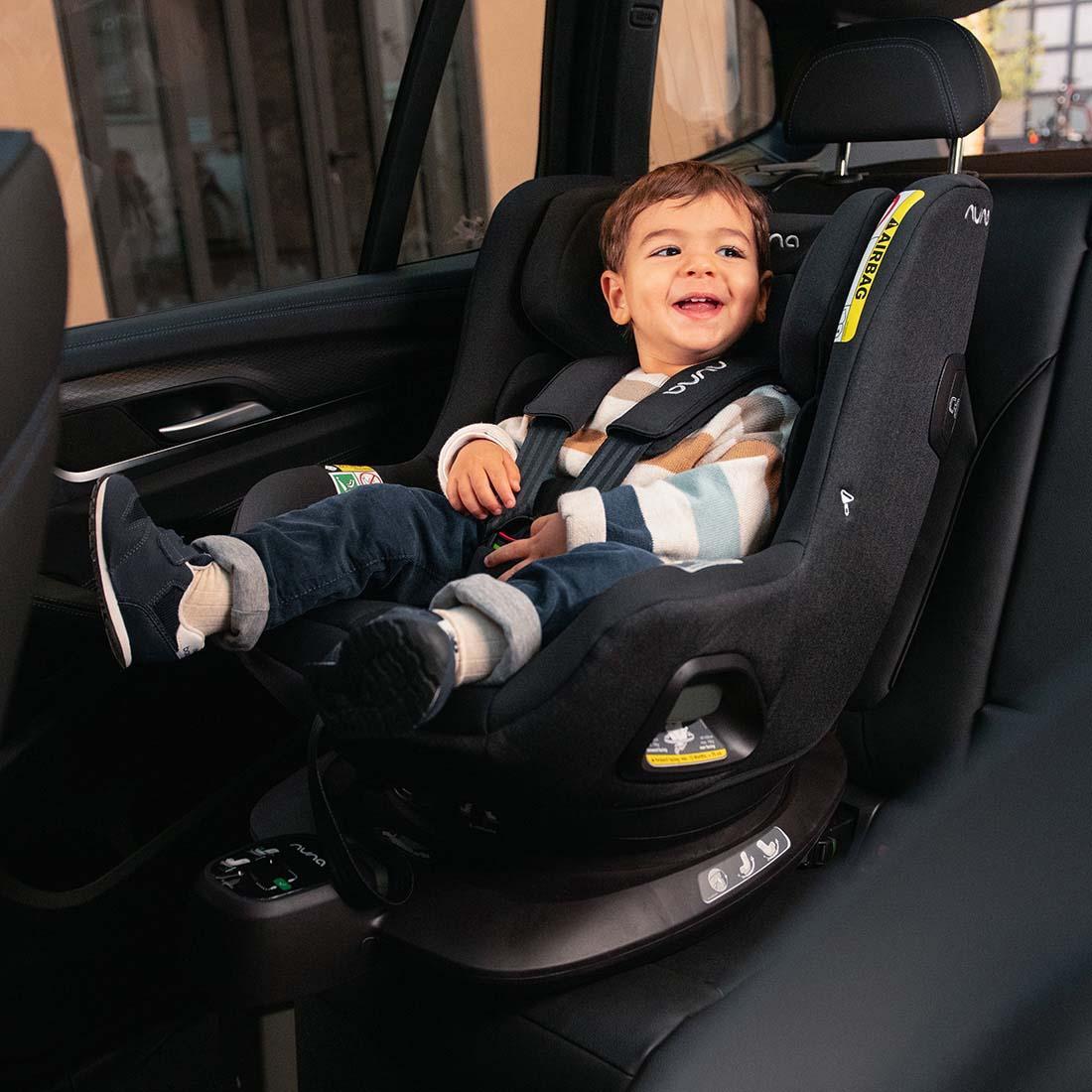 Nuna Pruu Car Seat (Caviar)