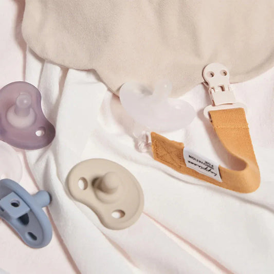 Mother-K Silicone Pacifier With Case White