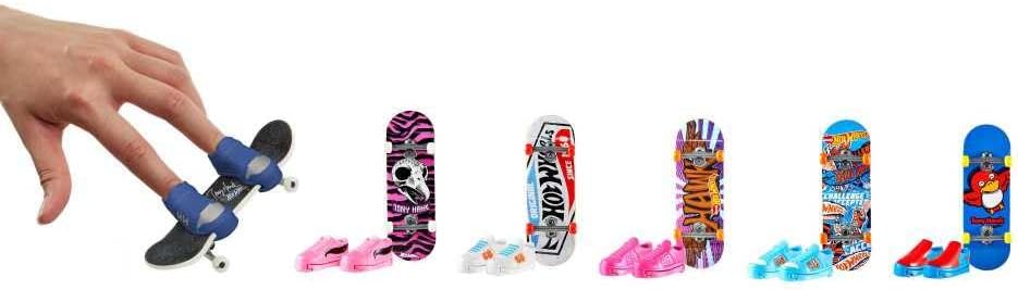 Hot Wheels Mini Skate Board & Shoe