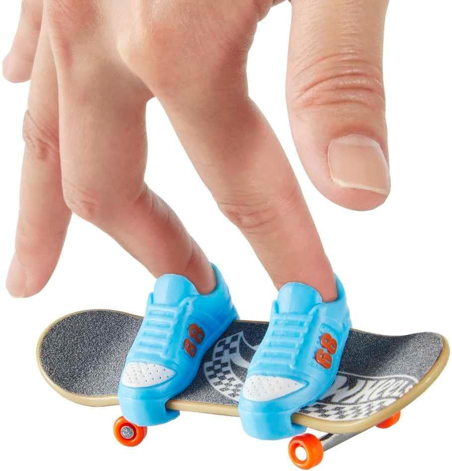 Hot Wheels Mini Skate Board & Shoe