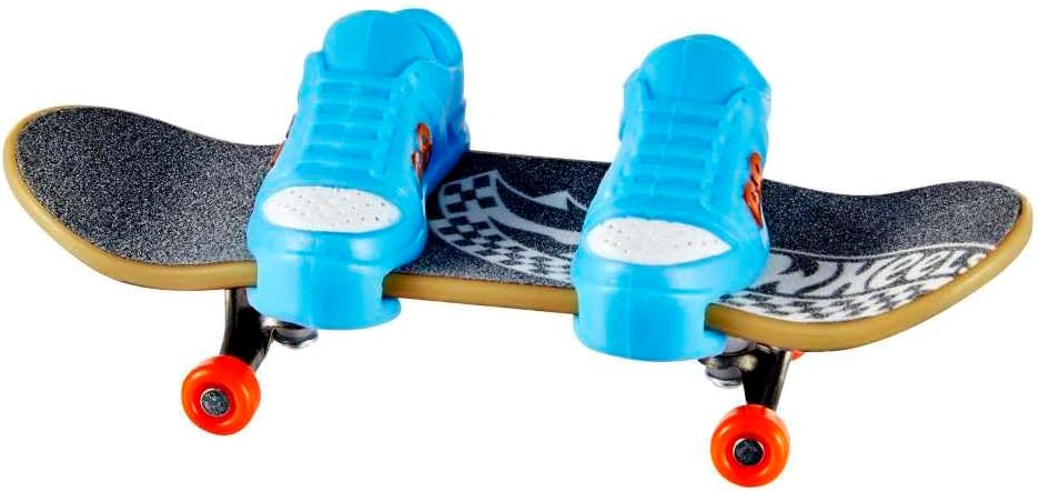 Hot Wheels Mini Skate Board & Shoe