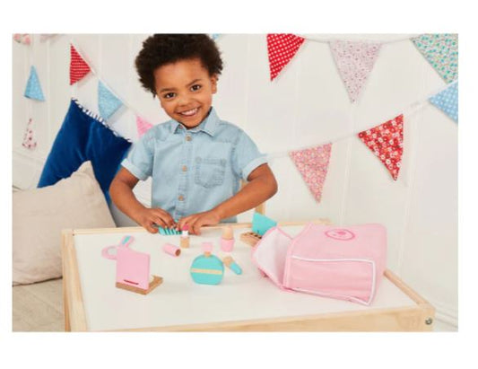Early Learning Centre Wooden Beauty Case
