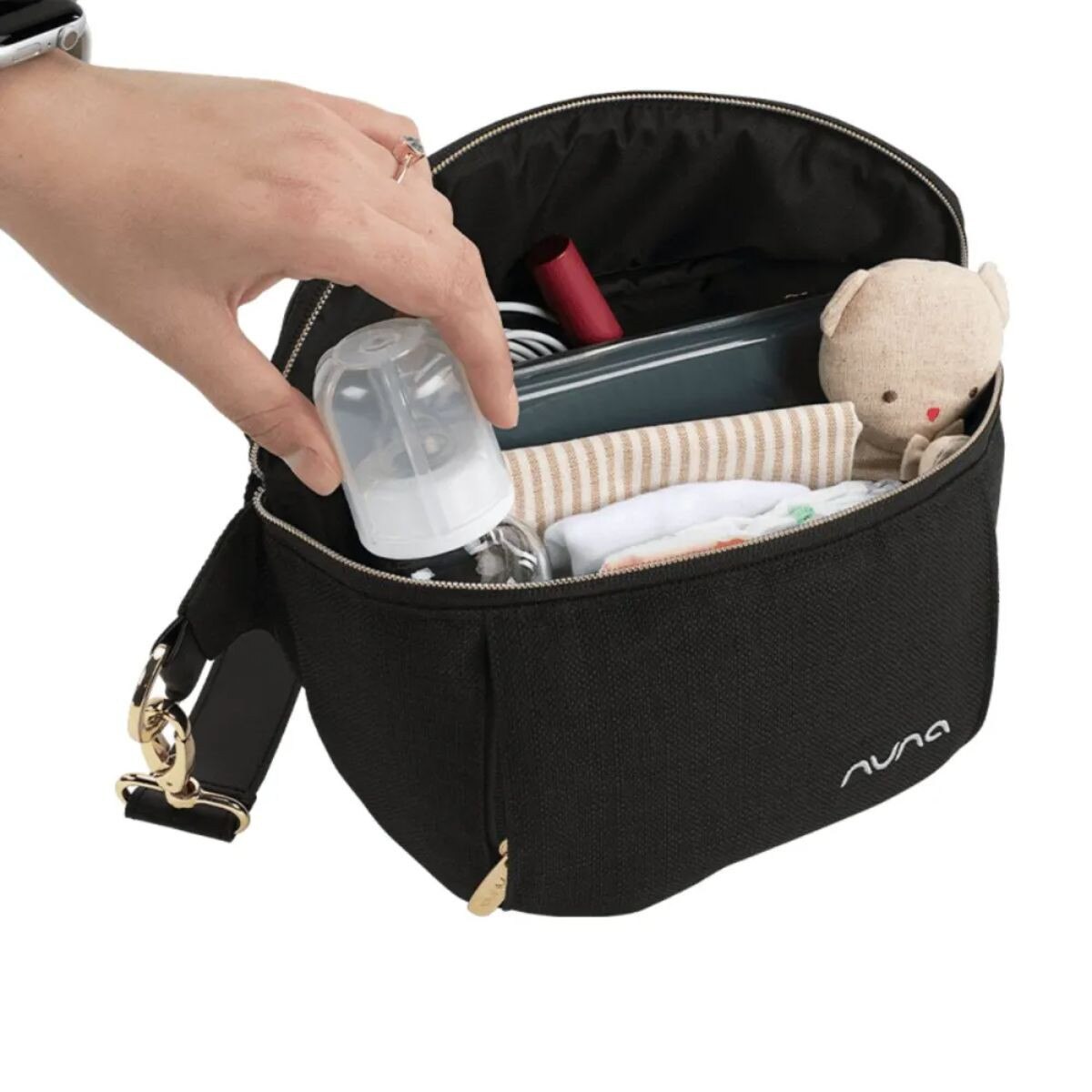 Nuna Sling Bag (Caviar)
