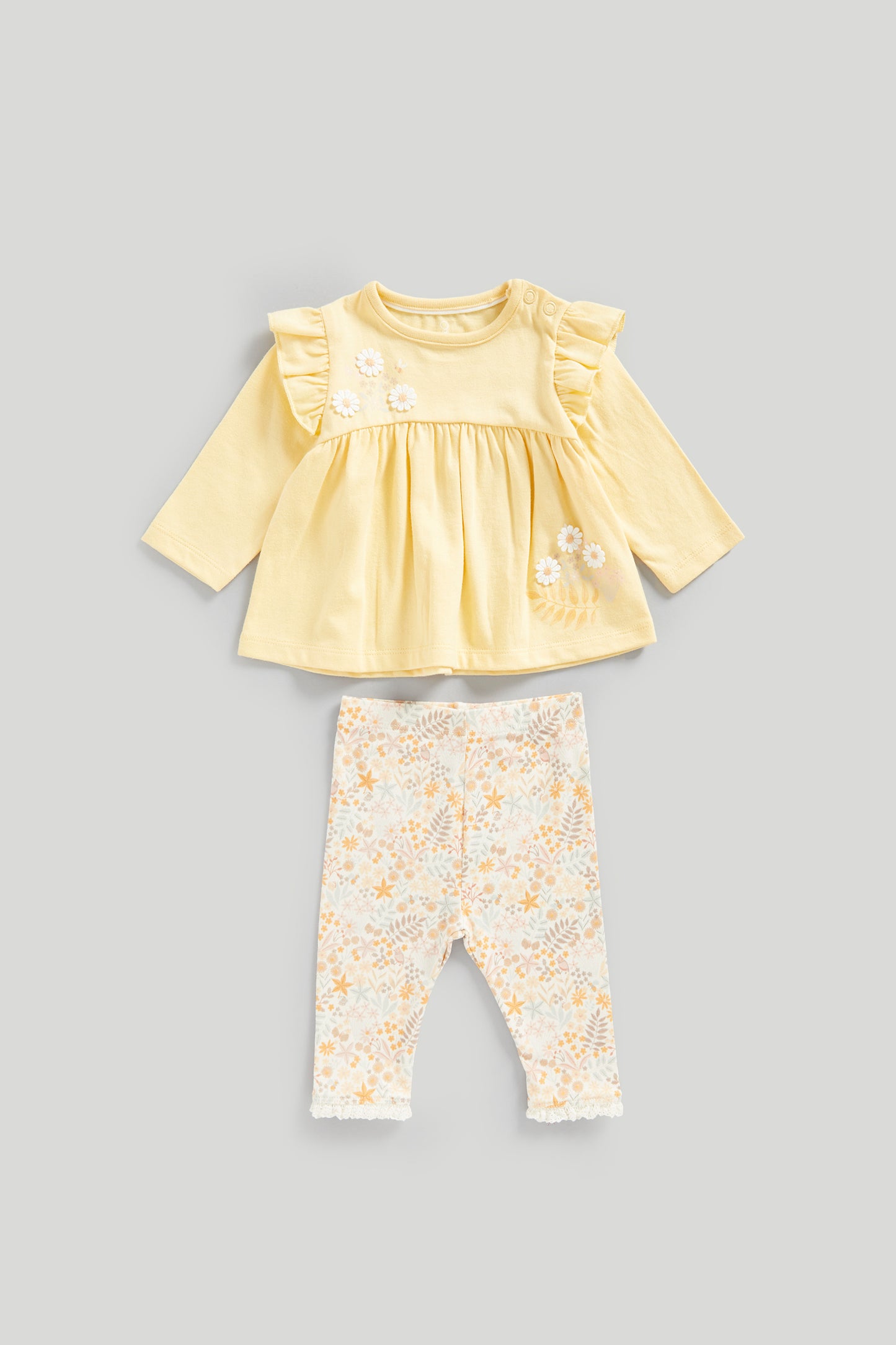 Daisy Top And Leggings Outfit
