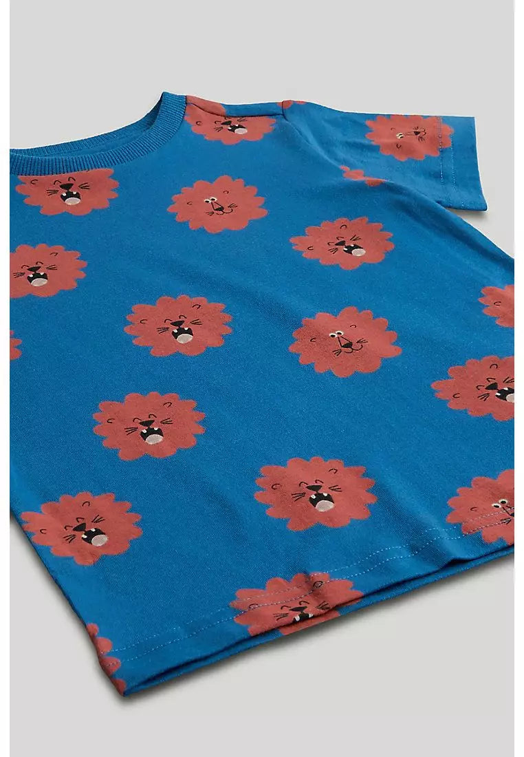 Blue Lion Shorts and T-Shirt Outfit